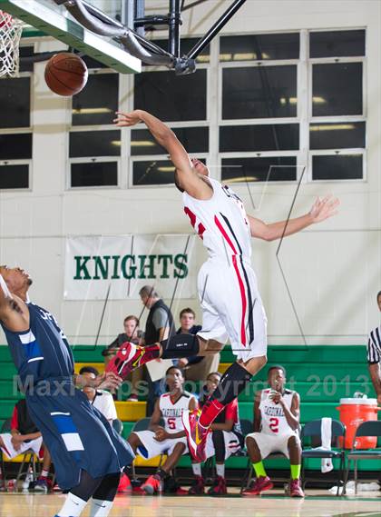 Thumbnail 3 in Lawndale vs Encinal (National Prep Classic) photogallery.