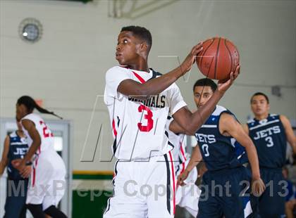 Thumbnail 3 in Lawndale vs Encinal (National Prep Classic) photogallery.