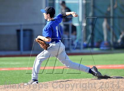 Thumbnail 2 in South Garland vs. Rice Consolidated (Sunnyvale Invitational) photogallery.