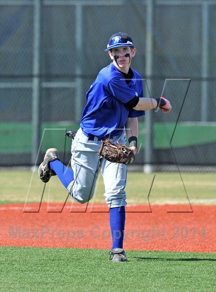 Thumbnail 2 in South Garland vs. Rice Consolidated (Sunnyvale Invitational) photogallery.