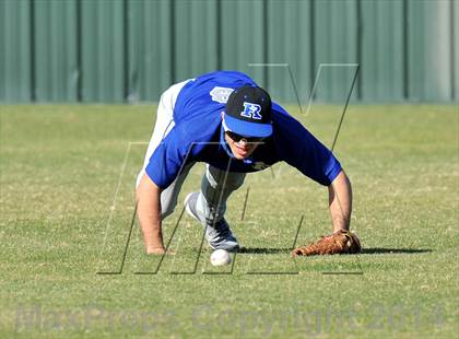 Thumbnail 2 in South Garland vs. Rice Consolidated (Sunnyvale Invitational) photogallery.