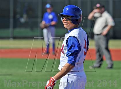 Thumbnail 1 in South Garland vs. Rice Consolidated (Sunnyvale Invitational) photogallery.