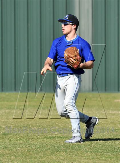 Thumbnail 3 in South Garland vs. Rice Consolidated (Sunnyvale Invitational) photogallery.