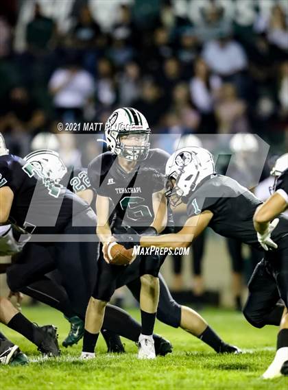 Thumbnail 3 in Garces Memorial @ Tehachapi photogallery.