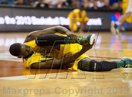 Thumbnail 2 in Wylie vs. Madison (UIL 3A Semifinal) photogallery.