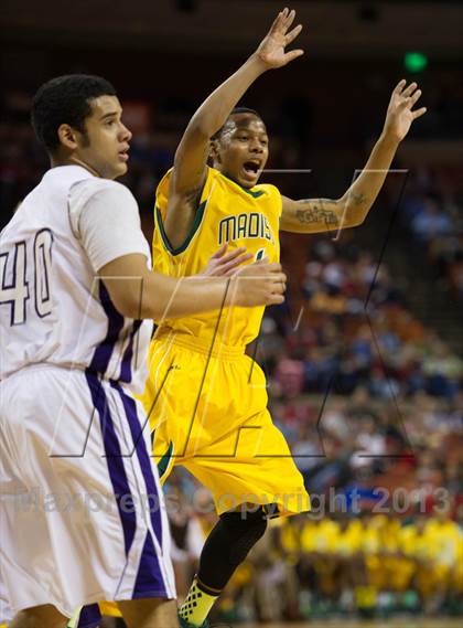 Thumbnail 1 in Wylie vs. Madison (UIL 3A Semifinal) photogallery.