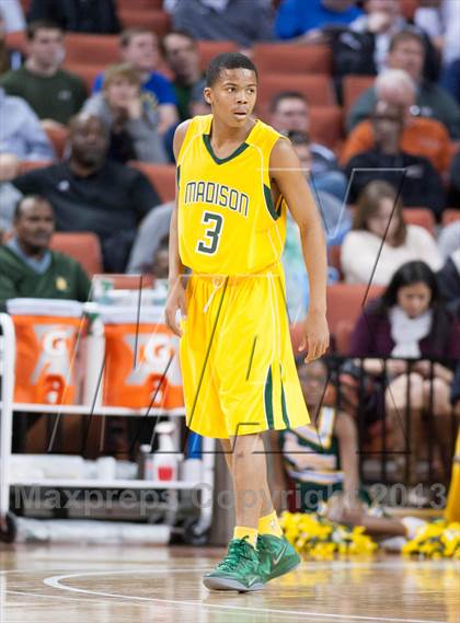 Thumbnail 2 in Wylie vs. Madison (UIL 3A Semifinal) photogallery.