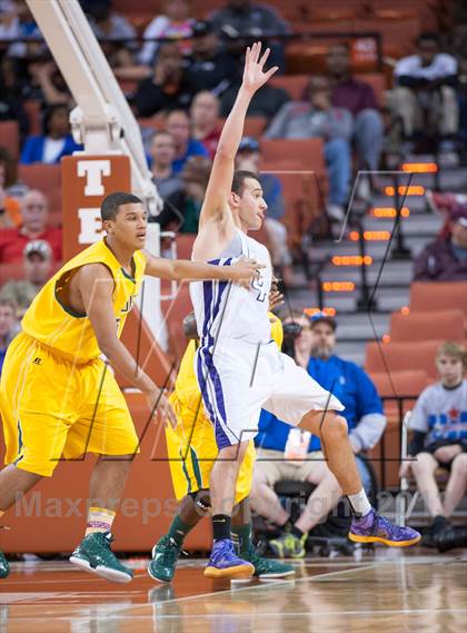 Thumbnail 2 in Wylie vs. Madison (UIL 3A Semifinal) photogallery.