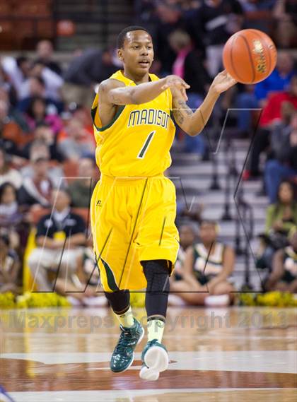 Thumbnail 1 in Wylie vs. Madison (UIL 3A Semifinal) photogallery.