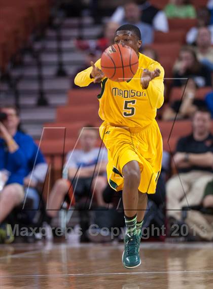 Thumbnail 2 in Wylie vs. Madison (UIL 3A Semifinal) photogallery.