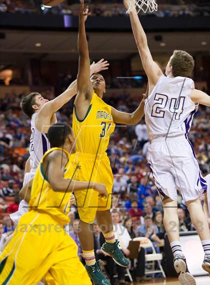 Thumbnail 2 in Wylie vs. Madison (UIL 3A Semifinal) photogallery.