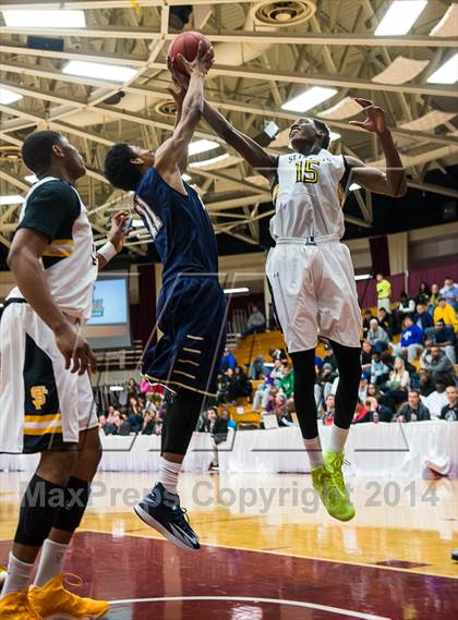 Thumbnail 2 in St. John Bosco vs. St. Frances Academy (Spalding Hoophall Classic) photogallery.