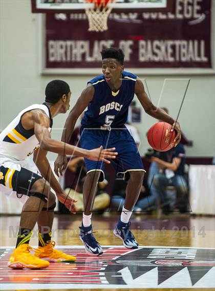 Thumbnail 1 in St. John Bosco vs. St. Frances Academy (Spalding Hoophall Classic) photogallery.