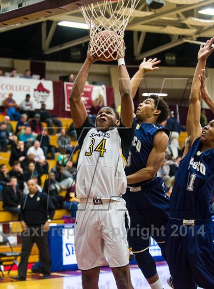 Thumbnail 1 in St. John Bosco vs. St. Frances Academy (Spalding Hoophall Classic) photogallery.