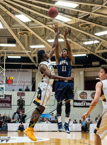 Thumbnail 3 in St. John Bosco vs. St. Frances Academy (Spalding Hoophall Classic) photogallery.