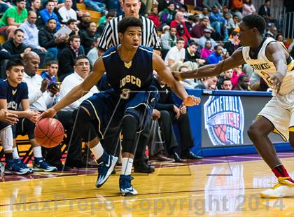 Thumbnail 2 in St. John Bosco vs. St. Frances Academy (Spalding Hoophall Classic) photogallery.