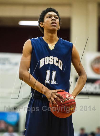 Thumbnail 3 in St. John Bosco vs. St. Frances Academy (Spalding Hoophall Classic) photogallery.