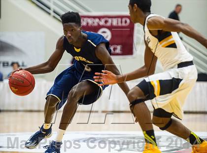 Thumbnail 1 in St. John Bosco vs. St. Frances Academy (Spalding Hoophall Classic) photogallery.