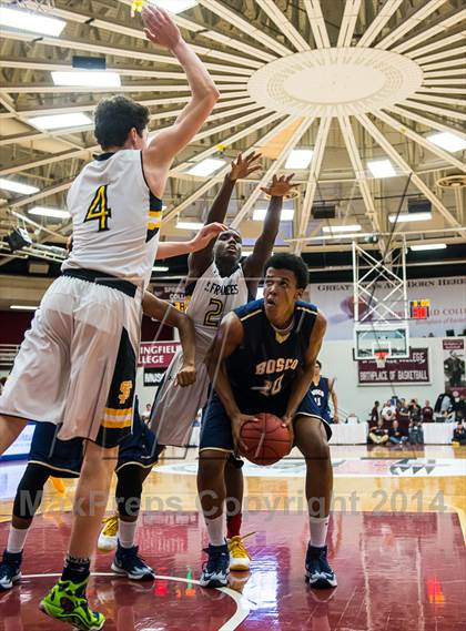 Thumbnail 2 in St. John Bosco vs. St. Frances Academy (Spalding Hoophall Classic) photogallery.
