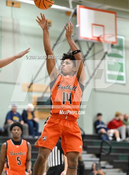 Thumbnail 1 in Foothill vs. Las Plumas (Steve Cauchi Ram Jam) photogallery.