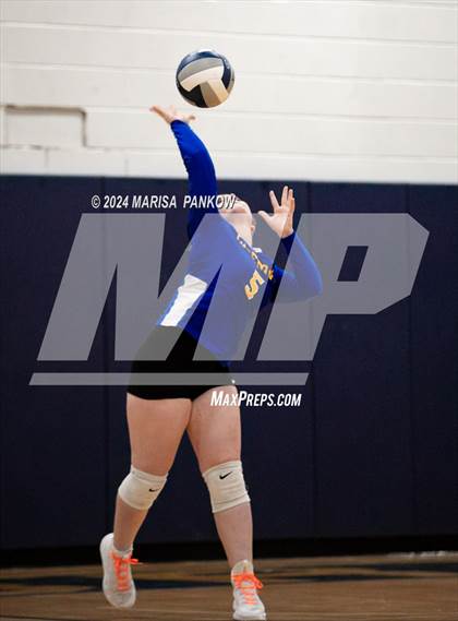 Thumbnail 3 in Bishop Grimes vs Cazenovia photogallery.