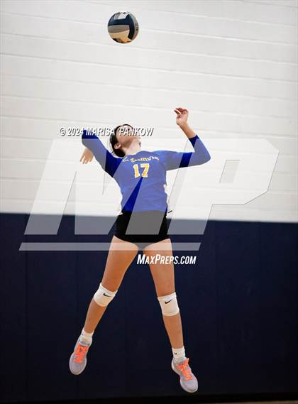 Thumbnail 2 in Bishop Grimes vs Cazenovia photogallery.