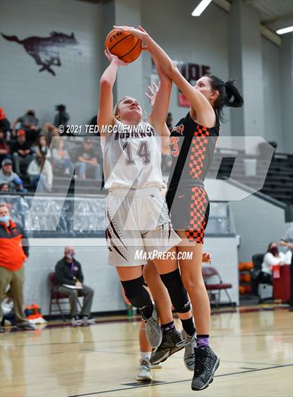 Thumbnail 2 in Lamar @ Perryville photogallery.
