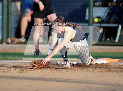 Thumbnail 1 in Plano West vs. Keller photogallery.