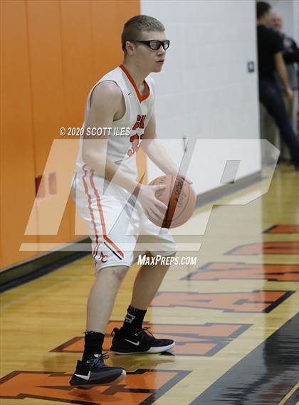 Thumbnail 2 in Circleville vs Amanda-Clearcreek photogallery.