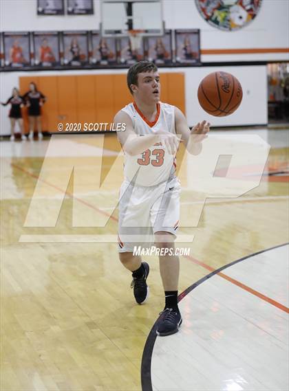 Thumbnail 2 in Circleville vs Amanda-Clearcreek photogallery.