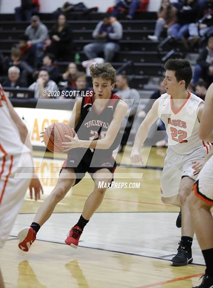 Thumbnail 2 in Circleville vs Amanda-Clearcreek photogallery.