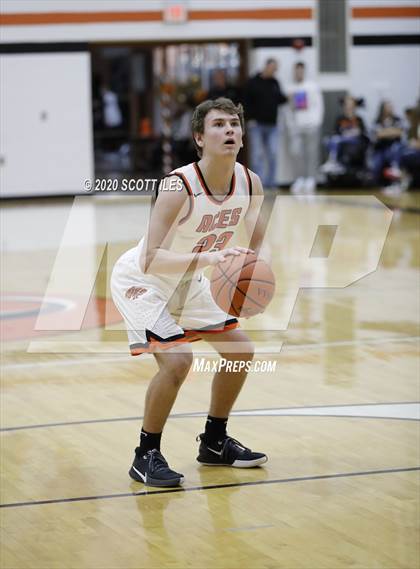 Thumbnail 3 in Circleville vs Amanda-Clearcreek photogallery.