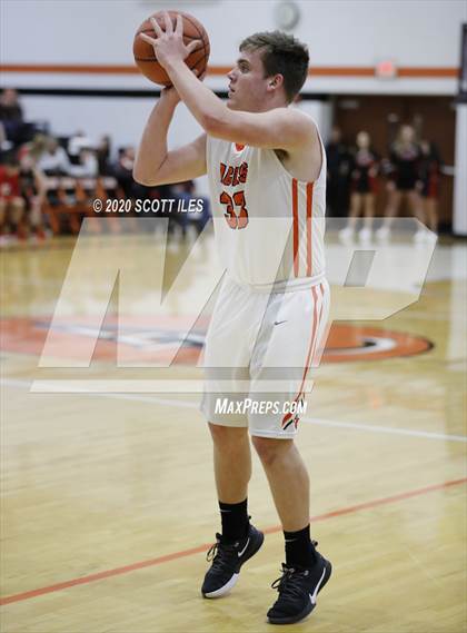 Thumbnail 1 in Circleville vs Amanda-Clearcreek photogallery.