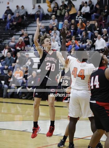 Thumbnail 2 in Circleville vs Amanda-Clearcreek photogallery.