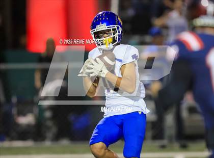 Thumbnail 1 in Western Christian vs Maranatha photogallery.