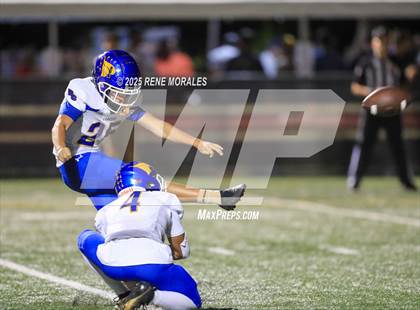 Thumbnail 2 in Western Christian vs Maranatha photogallery.