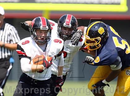 Thumbnail 3 in Walnut Hills vs. Oak Hills (Crosstown Showdown) photogallery.