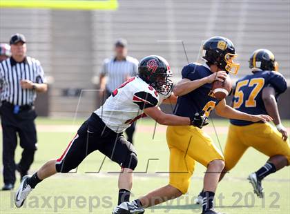 Thumbnail 3 in Walnut Hills vs. Oak Hills (Crosstown Showdown) photogallery.