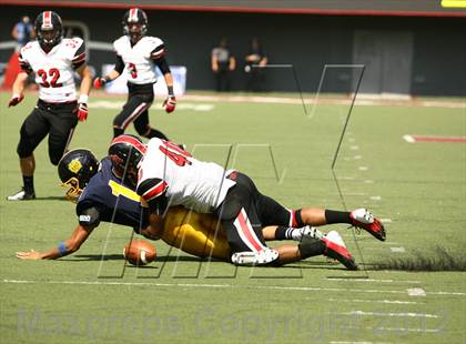 Thumbnail 2 in Walnut Hills vs. Oak Hills (Crosstown Showdown) photogallery.