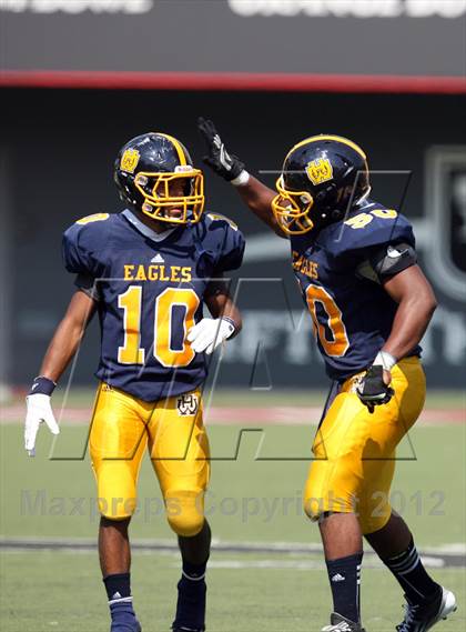 Thumbnail 3 in Walnut Hills vs. Oak Hills (Crosstown Showdown) photogallery.