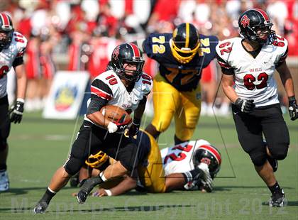 Thumbnail 1 in Walnut Hills vs. Oak Hills (Crosstown Showdown) photogallery.