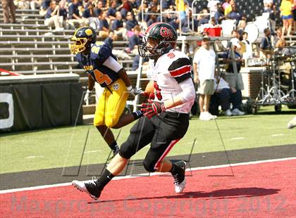 Thumbnail 2 in Walnut Hills vs. Oak Hills (Crosstown Showdown) photogallery.