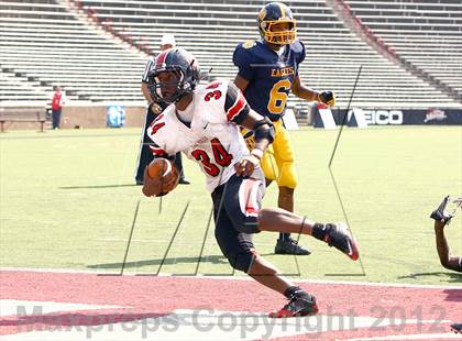 Thumbnail 2 in Walnut Hills vs. Oak Hills (Crosstown Showdown) photogallery.