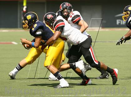 Thumbnail 2 in Walnut Hills vs. Oak Hills (Crosstown Showdown) photogallery.