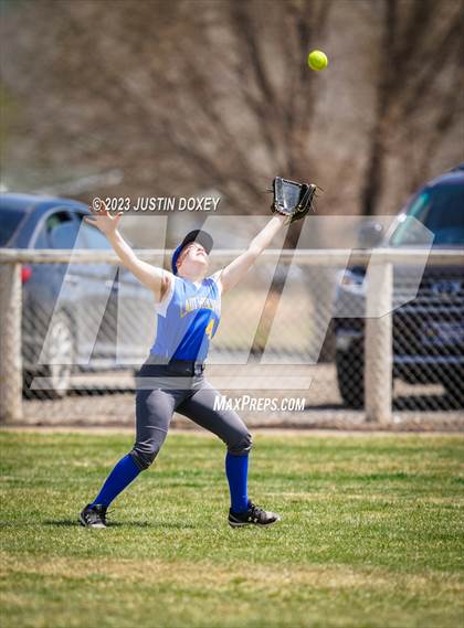Thumbnail 3 in Coleville @ Carlin photogallery.