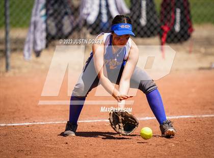 Thumbnail 2 in Coleville @ Carlin photogallery.