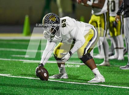 Thumbnail 1 in Buford vs. Carrollton (GHSA 6A Quarterfinal Playoff) photogallery.