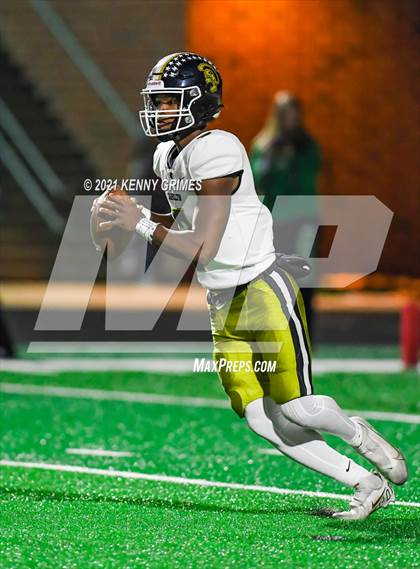 Thumbnail 1 in Buford vs. Carrollton (GHSA 6A Quarterfinal Playoff) photogallery.