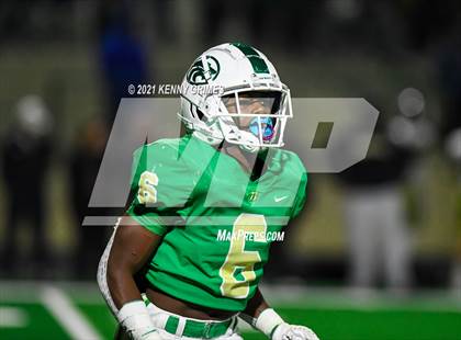 Thumbnail 2 in Buford vs. Carrollton (GHSA 6A Quarterfinal Playoff) photogallery.