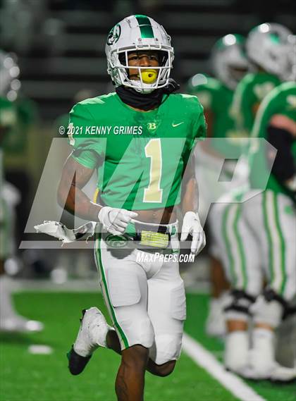 Thumbnail 1 in Buford vs. Carrollton (GHSA 6A Quarterfinal Playoff) photogallery.